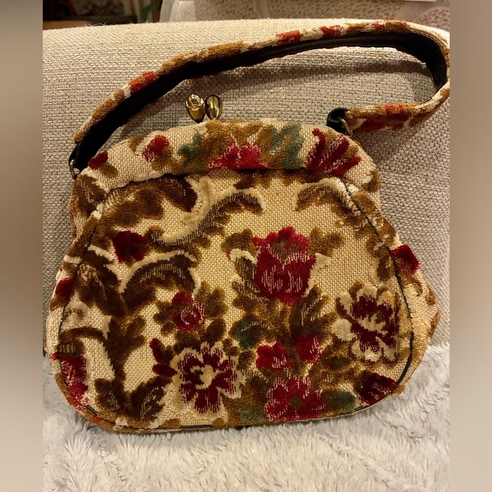 Vintage Floral Velvet Chenille Kiss-Lock Shoulder Bag - Cream & Burgundy